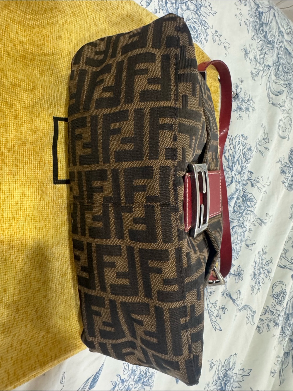 Authentic Fendi FF Monogram Canvas Shoulder Bag – Brown & Red Leather - Picture 7 of 11